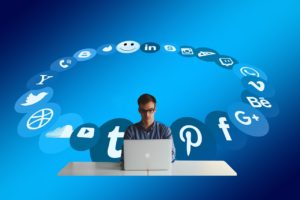 community manager